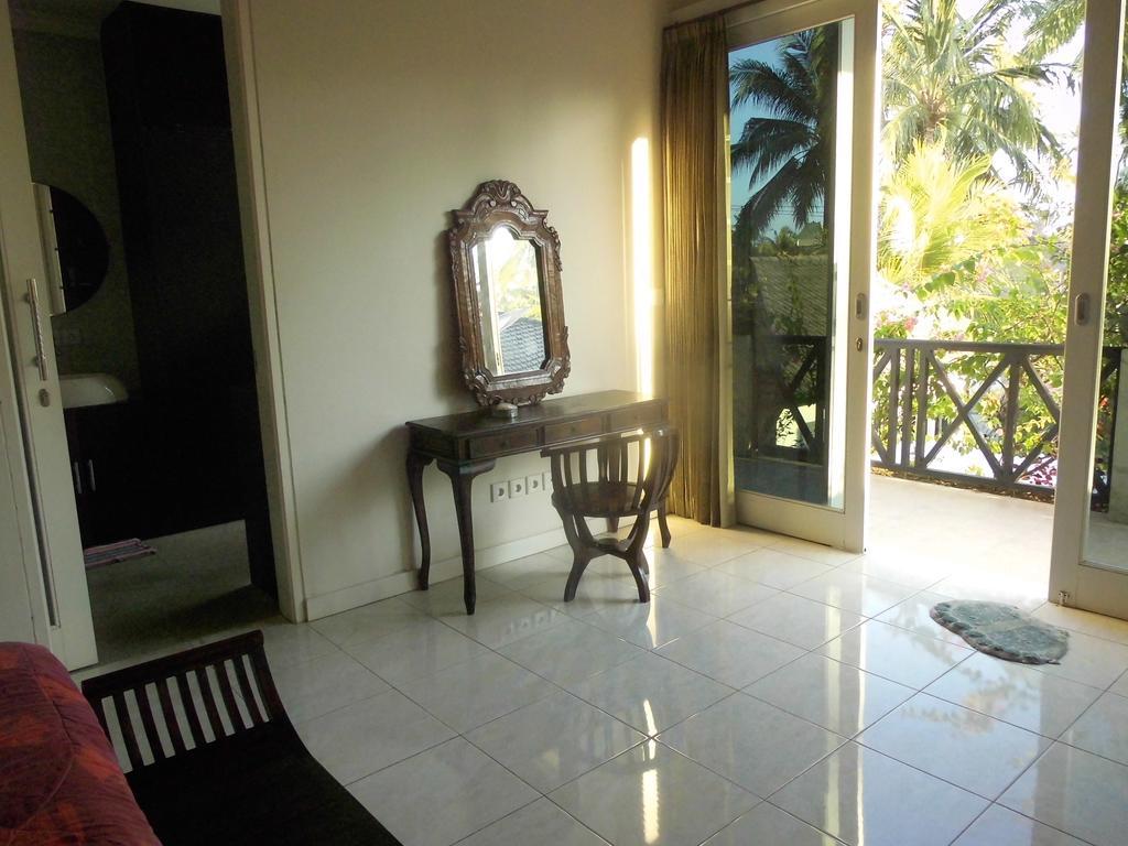 Vista Del Mar Villa Candi Dasa  Room photo